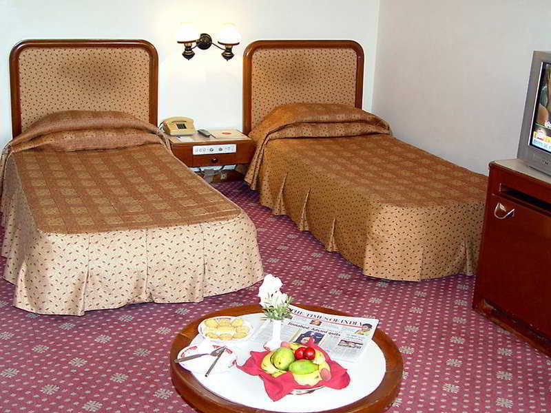 Hotel Yamuna View Агра Екстер'єр фото